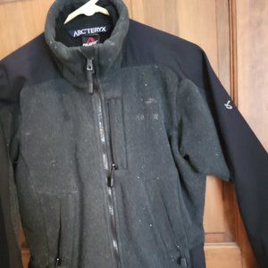 Arc'teryx Woman's vintage heavy fleece Small